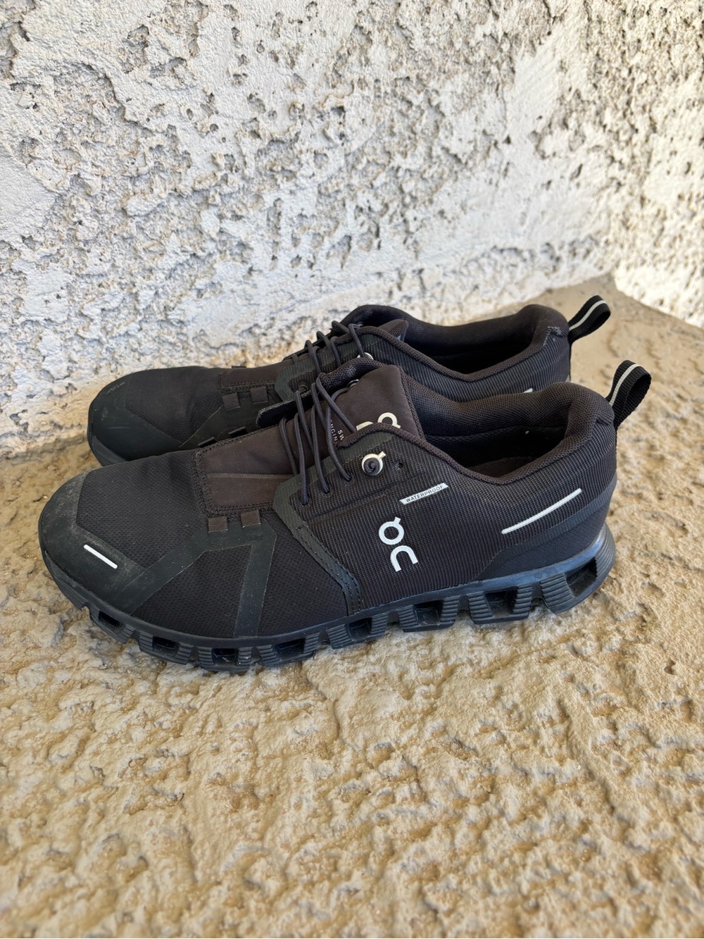 On Running Cloud 5 Waterproof Men’s Sneakers 59.98838 Size W9 - Picture 3 of 8